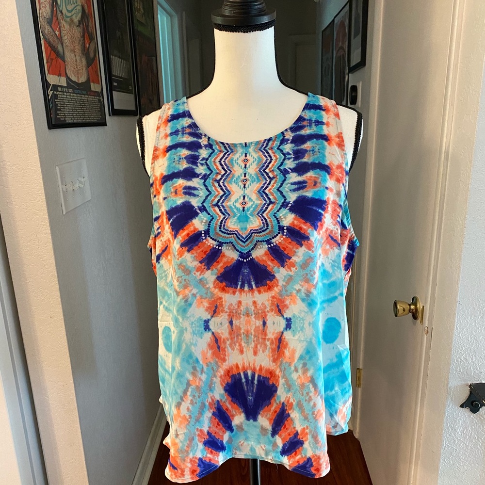 Short sleeved tye dye shirt